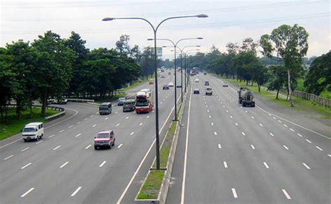 SLEX.